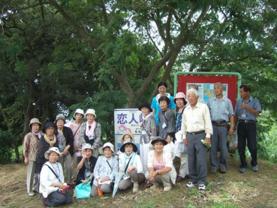 飛島恋人岬にて